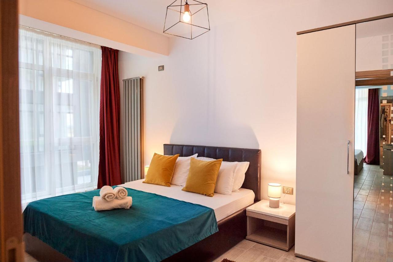Apartment Glamour Sea View Family - N Pools *